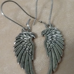 fülbevaló angyalszárny fityegővel  - ékszer - fülbevaló - fülékszer - Meska.hu