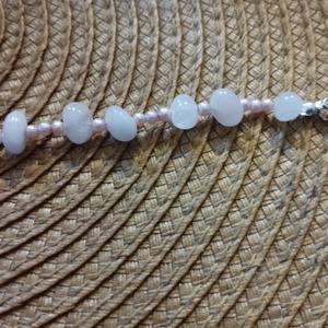 Rózsakvarc karkötő apró tekla gyönggyel - ékszer - karkötő - gyöngyös karkötő - Meska.hu