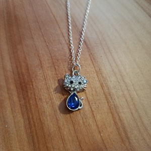 Cicás strasszos nyaklánc  , Ékszer, Nyaklánc, Medálos nyaklánc, Ékszerkészítés, MESKA