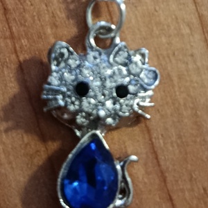 Cicás strasszos nyaklánc   - ékszer - nyaklánc - medálos nyaklánc - Meska.hu