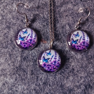 Üveg lencsés, orvosi acél nyaklánc és fülbevaló szett levendulával  - ékszer - nyaklánc - medálos nyaklánc - Meska.hu