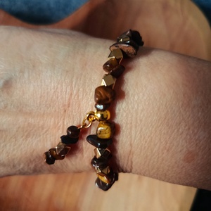 karkötő tigris szem ásványból - ékszer - karkötő - gyöngyös karkötő - Meska.hu