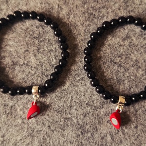 Szerelmes  karkötő piros mágneses szívvel  - ékszer - karkötő - gyöngyös karkötő - Meska.hu