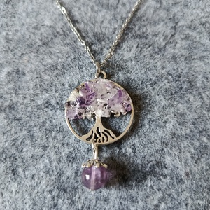 Életfa medál ametiszt ásvánnyal orvosi acél lánccal  - Meska.hu