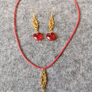 Szívecskés nyaklánc és fülbevaló szett  - ékszer - fülbevaló - lógó fülbevaló - Meska.hu