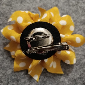 Napraforgós kitűző  - ékszer - kitűző és bross - Meska.hu