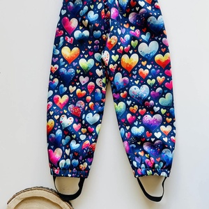 Szivecskés softshell nadrág 98/104 - ruha & divat - gyerekruha - nadrág - Meska.hu