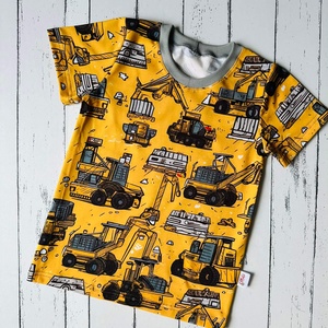 Mustársárga munkagépes póló 110-es, Ruha & Divat, Gyerekruha, Póló, Varrás, MESKA