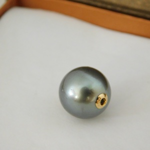 Tahiti Gyöngy Medál 18 K Arany Szélekkel AU750 Gyönyörű, Nagy 12 mm-es gyöngy - ékszer - nyaklánc - medál - Meska.hu