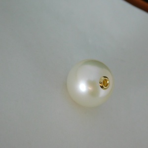 Sósvízi Edison Gyöngy Medál 18 K Arany Szélekkel AU750 Gyönyörű, Hatalmas 12.5 mm-es gyöngy - ékszer - nyaklánc - medál - Meska.hu