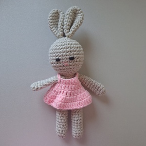 Horgolt amigurumi nyuszi lány, Játék & Sport, Plüssállat & Játékfigura, Nyuszi, Horgolás, MESKA