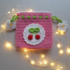 Horgolt kis szütyő - cseresznye, Táska & Tok, Pénztárca & Más tok, Aprópénztartó, Horgolás, MESKA