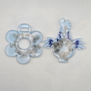 Húsvéti tojásalátét tyúk figurával � epoxi, valódi szárított virágok - otthon & életmód - dekoráció - húsvéti asztaldíszek - Meska.hu