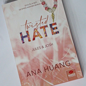 Twisted Hate karkötő - ékszer - karkötő - gyöngyös karkötő - Meska.hu