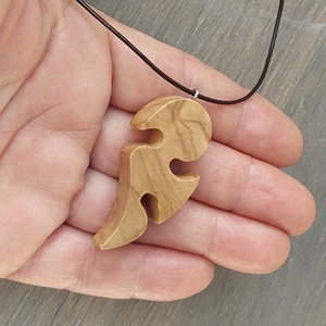 Tribal olajfa unisex amulett műbőr zsinórral - ékszer - nyaklánc - medálos nyaklánc - Meska.hu