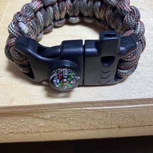 Paracord Túlélő karkötő gyerekeknek - diy (csináld magad) - egységcsomag - Meska.hu