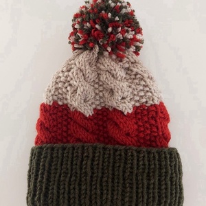 Meleg színekkel kötött gyermek sapka pom-pom díszítéssel - Meska.hu