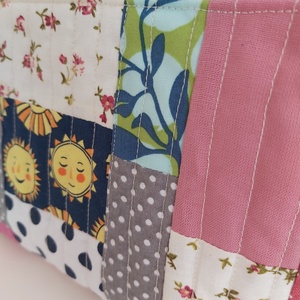 Patchwork tolltartó, neszesszer - otthon & életmód - papír, írószer - tolltartó & ceruzatekercs - Meska.hu