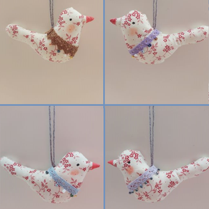 Gyöngyös, csipkés kismadarak - otthon & életmód - dekoráció - ajtó- és ablak dekoráció - ablakdísz - Meska.hu