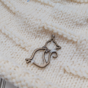 Cicás kötött sapka  - ruha & divat - sál, sapka, kendő - sapka - Meska.hu