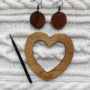 Elegáns, virágos, fa sáltű és fülbevaló szett - ékszer - ékszerszett - Meska.hu