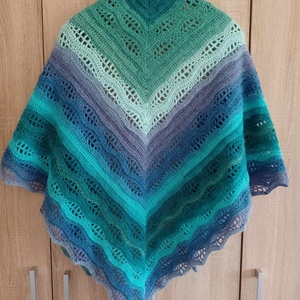 Hullámzó tenger, horgolt vállkendő - ruha & divat - sál, sapka, kendő - vállkendő - Meska.hu