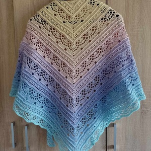 Pasztell-álom horgolt vállkendő - ruha & divat - sál, sapka, kendő - vállkendő - Meska.hu