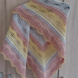 Homokvihar - Horgolt vállkendő - ruha & divat - sál, sapka, kendő - vállkendő - Meska.hu