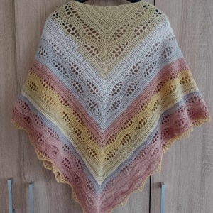 Homokvihar - Horgolt vállkendő - ruha & divat - sál, sapka, kendő - vállkendő - Meska.hu