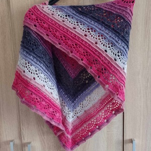 Erdei gyümölcs ���� horgolt vállkendő - ruha & divat - sál, sapka, kendő - vállkendő - Meska.hu