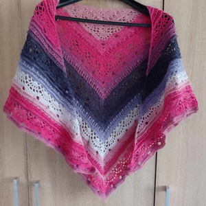 Erdei gyümölcs ���� horgolt vállkendő - ruha & divat - sál, sapka, kendő - vállkendő - Meska.hu