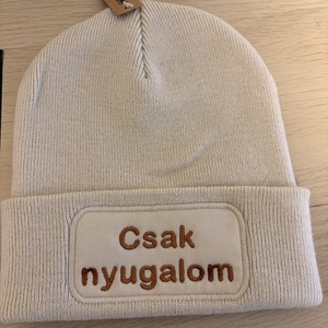 Hímzett sapka - ruha & divat - sál, sapka, kendő - fejpánt - Meska.hu