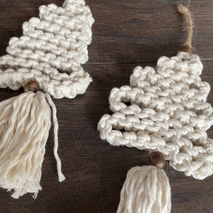 Makramé karácsonyfa dísz  - karácsony - karácsonyi lakásdekoráció - karácsonyi lakásdíszek - Meska.hu