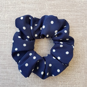 Selyem hajgumi, scrunchie - sötétkék pöttyös - kb. 11-12 cm - ruha & divat - hajdísz & hajcsat - hajgumi - Meska.hu