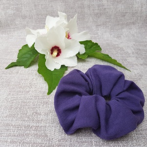 Textil hajgumi, scrunchie - lila - kb. 11-12 cm - Meska.hu