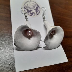 Fehér kála fülbevaló - ékszer - fülbevaló - fülékszer - Meska.hu