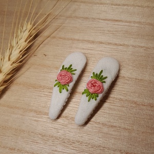 Rózsaszín rózsa hajcsat - Meska.hu