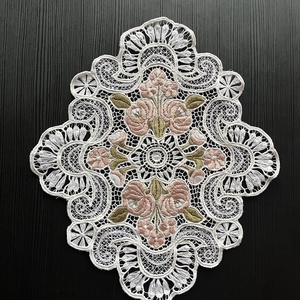 Kalocsai mintás riselt terítő - 33,5 x 29,5 cm - Meska.hu