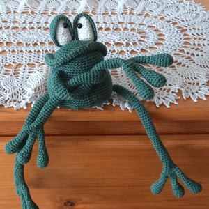 Durci béka - kézzel horgolt amigurumi figura - játék & sport - plüssállat & játékfigura - béka - Meska.hu