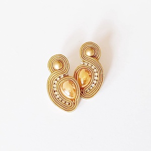 Arany porcelán sujtás fülbevaló - ékszer - fülbevaló - klipsz - Meska.hu