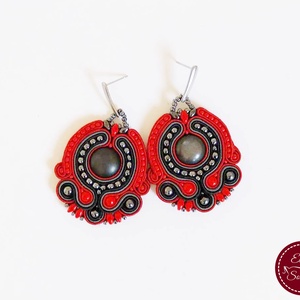 Elegáns piros-fekete sujtás fülbevaló alkalmi - ékszer - fülbevaló - lógó fülbevaló - Meska.hu