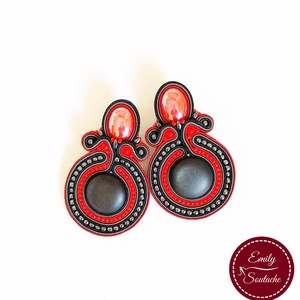 Elegáns piros-fekete sujtás fülbevaló alkalmi - ékszer - fülbevaló - klipsz - Meska.hu