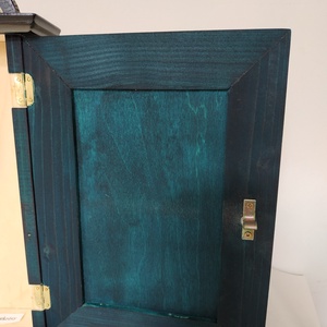 Kulcstartó szekrény- kézzel festett- Rétfalu - otthon & életmód - dekoráció - fali és függő dekoráció - fali kulcstartó - Meska.hu