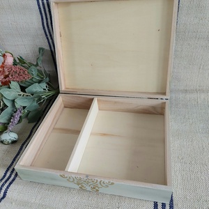 Vintage stílusú karácsonyi macaronos doboz- díszdoboz - (mikulás virág) zöld-arany  szín - otthon & életmód - lakástextil - varrókellék - Meska.hu