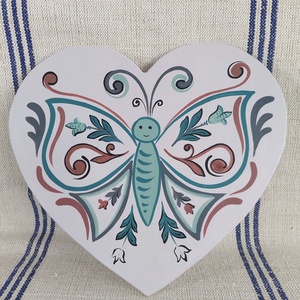 Kézzel festett pillangós  szív tábla Húsvét -tavasz, Otthon & Lakás, Dekoráció, Kép & Falikép, Táblakép, Festett tárgyak, Meska