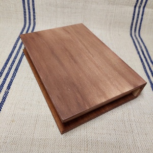 Macis karácsonyi könyv formájú doboz - otthon & életmód - dekoráció - asztal és polc dekoráció - díszdoboz - Meska.hu