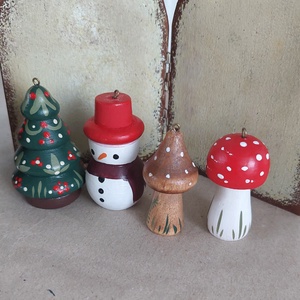 Kézzel festett karácsonyi dísz szett 4 db - karácsony - karácsonyi lakásdekoráció - karácsonyfadíszek - Meska.hu