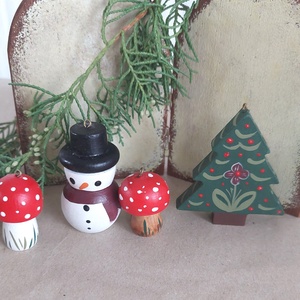 Kézzel festett karácsonyi dísz szett 4 db, Karácsony, Karácsonyi lakásdekoráció, Karácsonyfadíszek, Festett tárgyak, MESKA