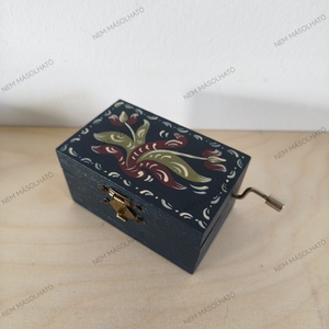 Zenedoboz- kórósi népi mintával - otthon & életmód - dekoráció - asztal és polc dekoráció - zenedoboz - Meska.hu