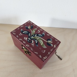 Zenedoboz- kórósi népi mintával, Otthon & Életmód, Dekoráció, Asztal és polc dekoráció, Zenedoboz, Festett tárgyak, MESKA